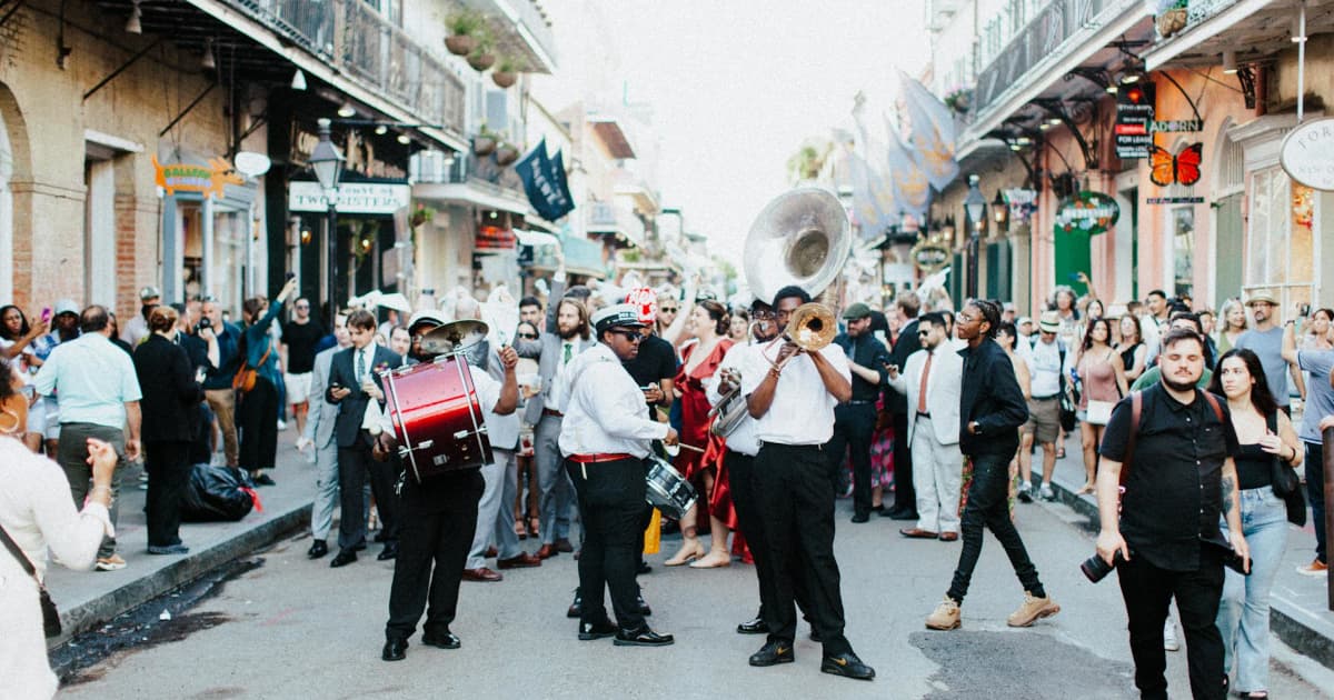 Les clôtures à mailles losangées décoratives transforment la sécurité et l'esthétique des maisons de Vancouver