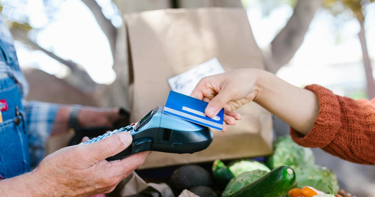 Damiani Joailliers Allie Savoir-Faire Traditionnel et Technologie Moderne pour des Services de Luxe Complets