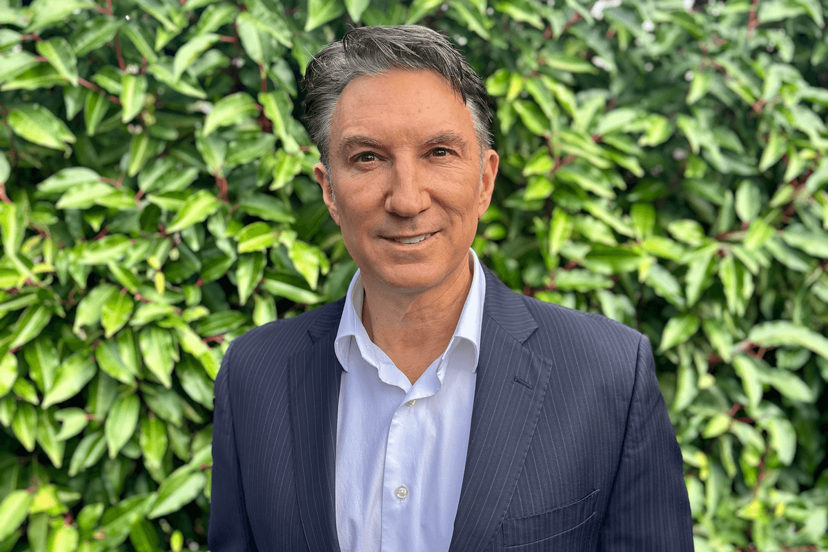 VueReal Appoints Semiconductor Industry Veteran Robert Selley as Chief Commercial Officer